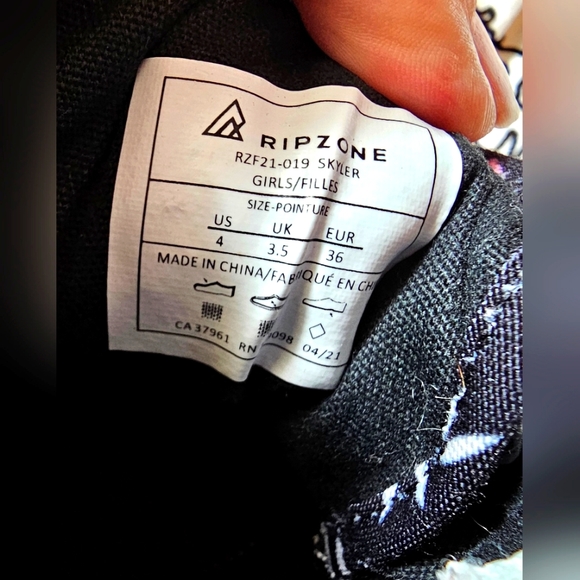 🎁3 for $10 🎁 Ladies shoes - Picture 4 of 4